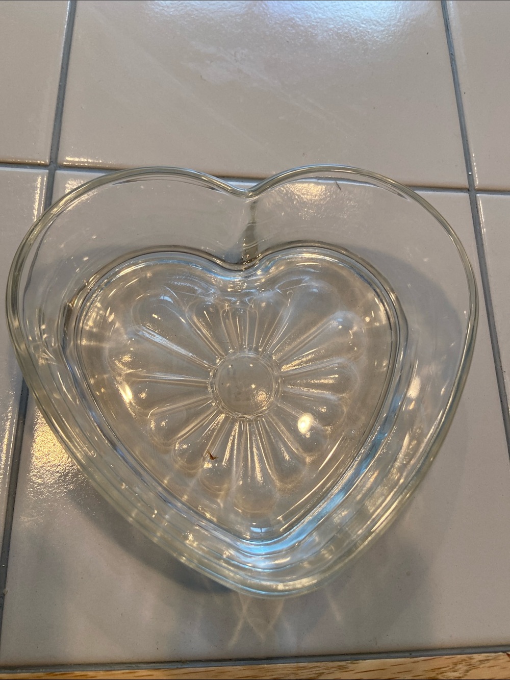 Vintage Libbey glass heart shaped dish/ container.